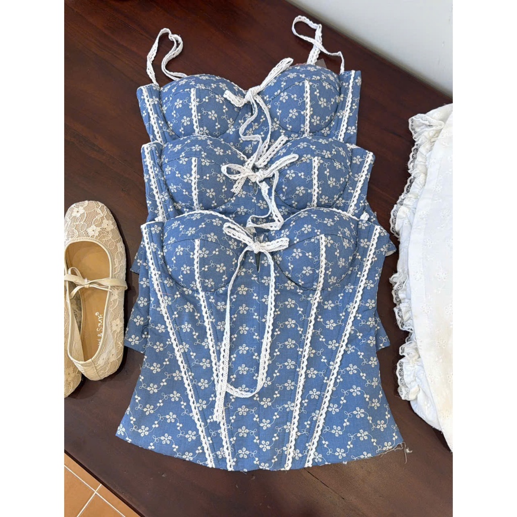 Áo corset Xanh denim phối hoa nhí thêu, có 4 xương ôm eo, có mút ngực và dây kéo | BigBuy360 - bigbuy360.vn