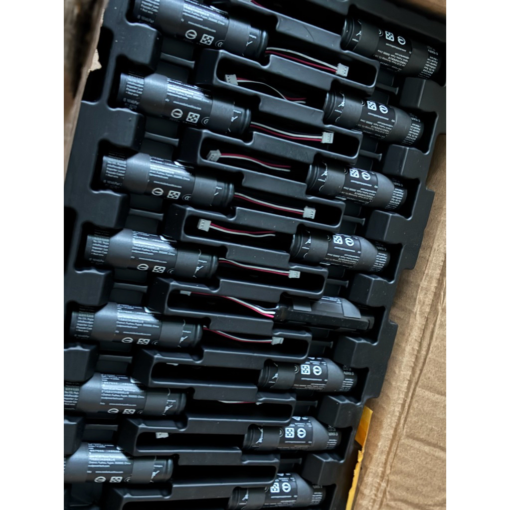 LG MH1 3100mAh Kèm mạch 1s mới 100% date 7/2025