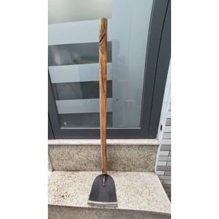 Cuốc Đào Đất Cán Gỗ Dài 1 Mét  Lưỡi Cuốc To