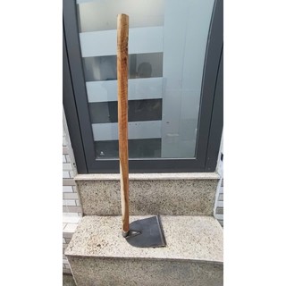 Cuốc Đào Đất Cán Gỗ Dài 1 Mét  Lưỡi Cuốc To