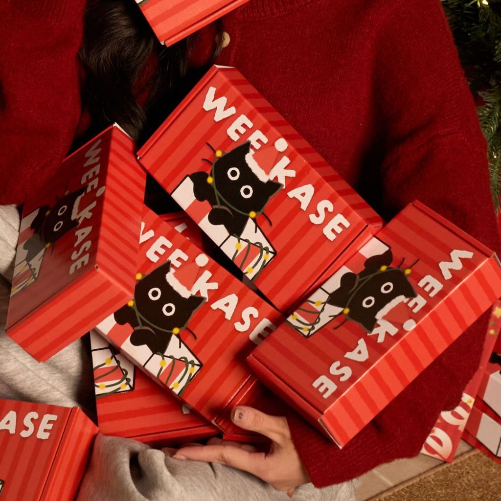 Hộp Đóng Hàng Ốp Lưng Điện Thoại Weekase - Thiết Kế Sang Trọng (Thay Đổi Theo Mùa)