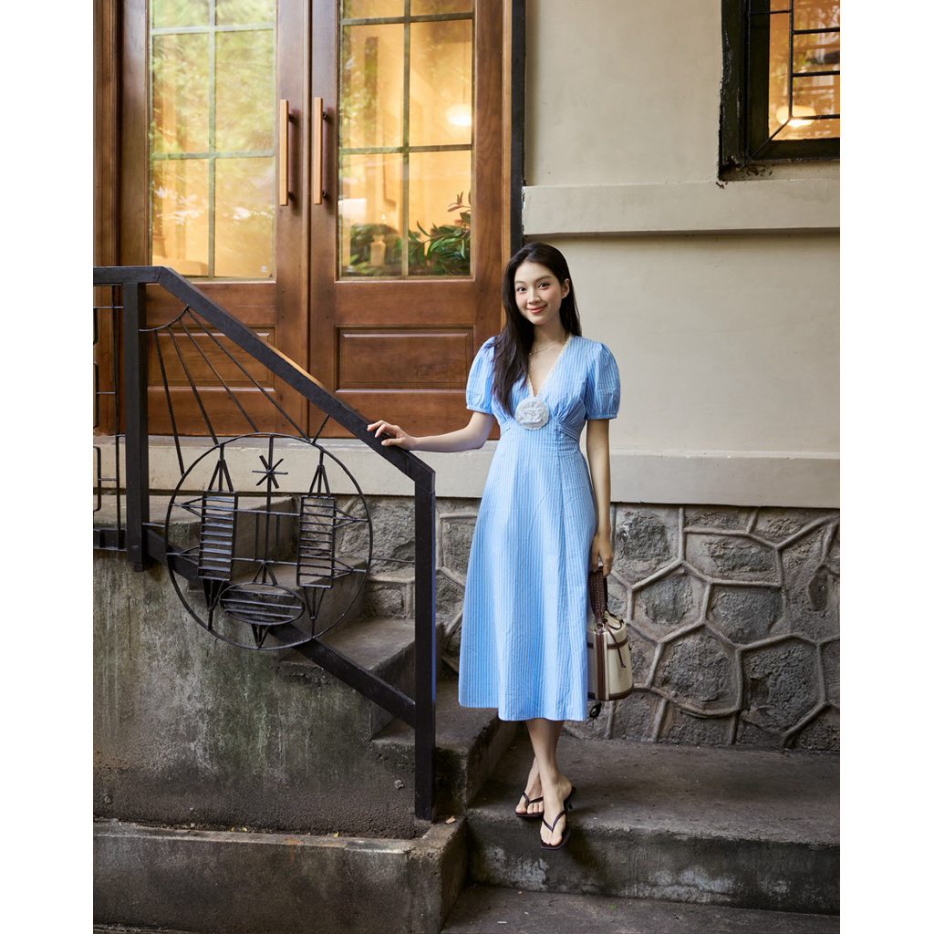 Đầm xanh sọc cổ V nữ tính - Monstier Rosie Stripe Dress