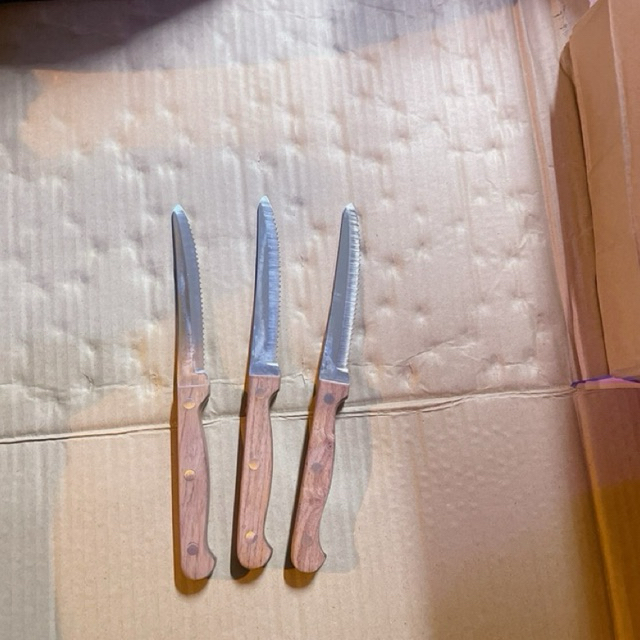 Dao cắt bánh mì răng cưa cán gỗ