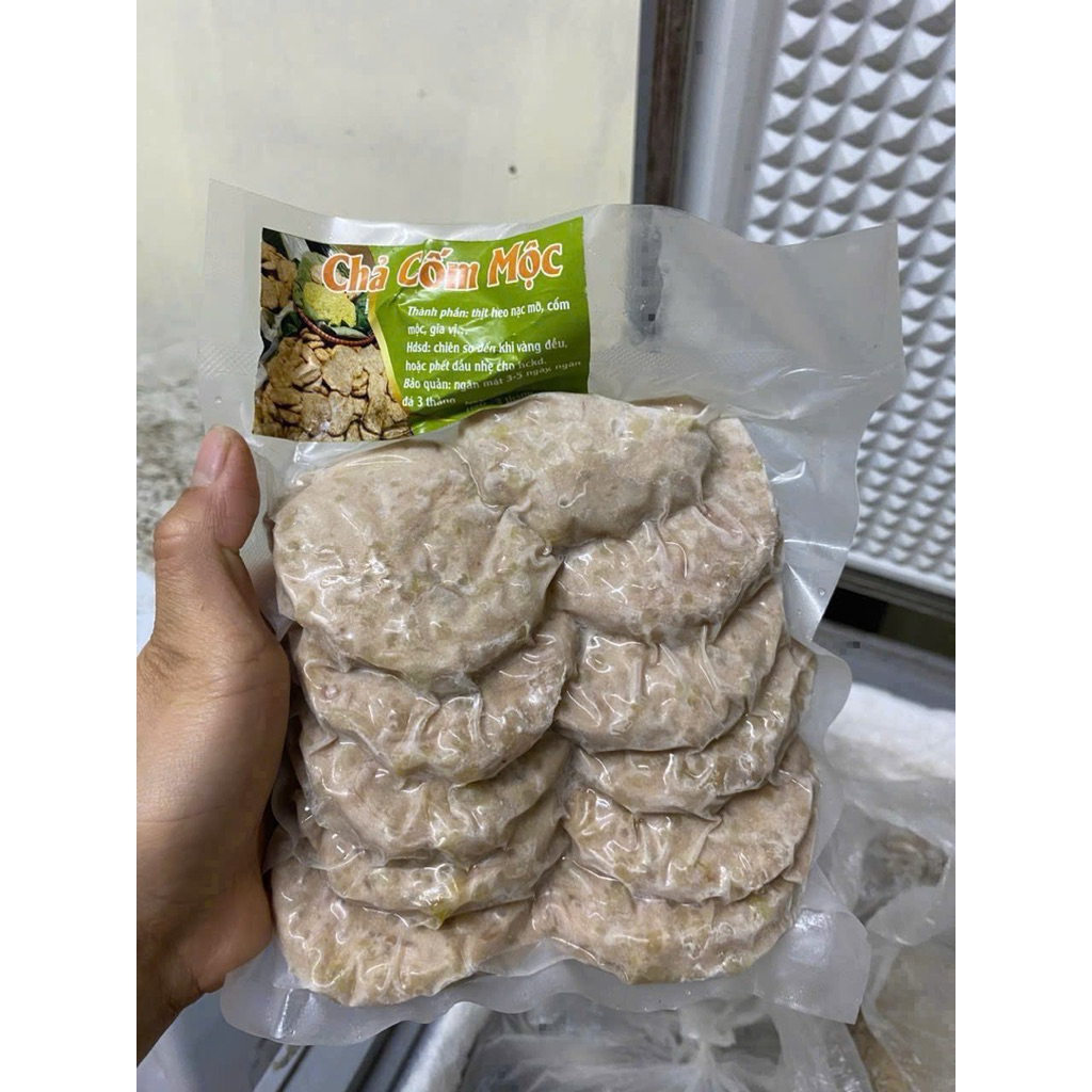 Chả Cốm Mộc Đặc Biệt - chả mềm mềm dai dai vị chả ngọt thỉu của thịt ý , cốm non tươi màu chuẩn ko x