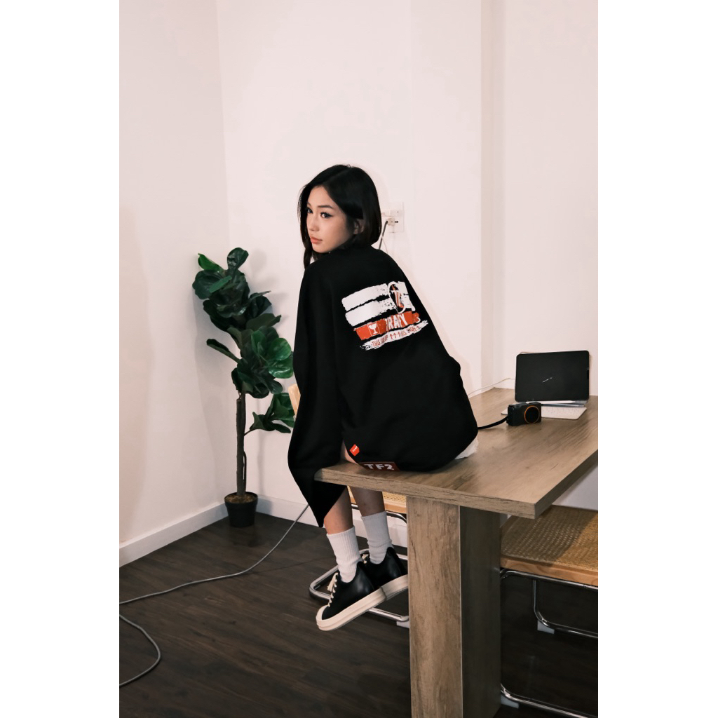 Áo Thun Tay Dài TRAFFY 77Fragile -THIS SIDE UP Form Oval Stargirl/ Starboy Cotton 2 Chiều Unisex | BigBuy360 - bigbuy360.vn