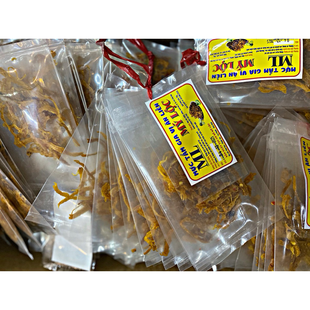 XÂU 10 BỊCH MỰC XÉ TẨM GIA VỊ ĂN LIỀN ĂN VẶT TUỔI THƠ 100GR - Vị cay ngọt đặc trưng, ăn liền tiện lợ