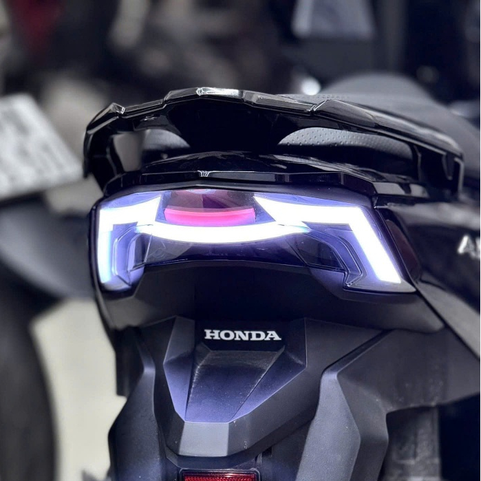 Full cụm hậu audi AB20-25 batman A7 Pro V2 lắp đặt như zin BẢO HÀNH 8 THÁNG