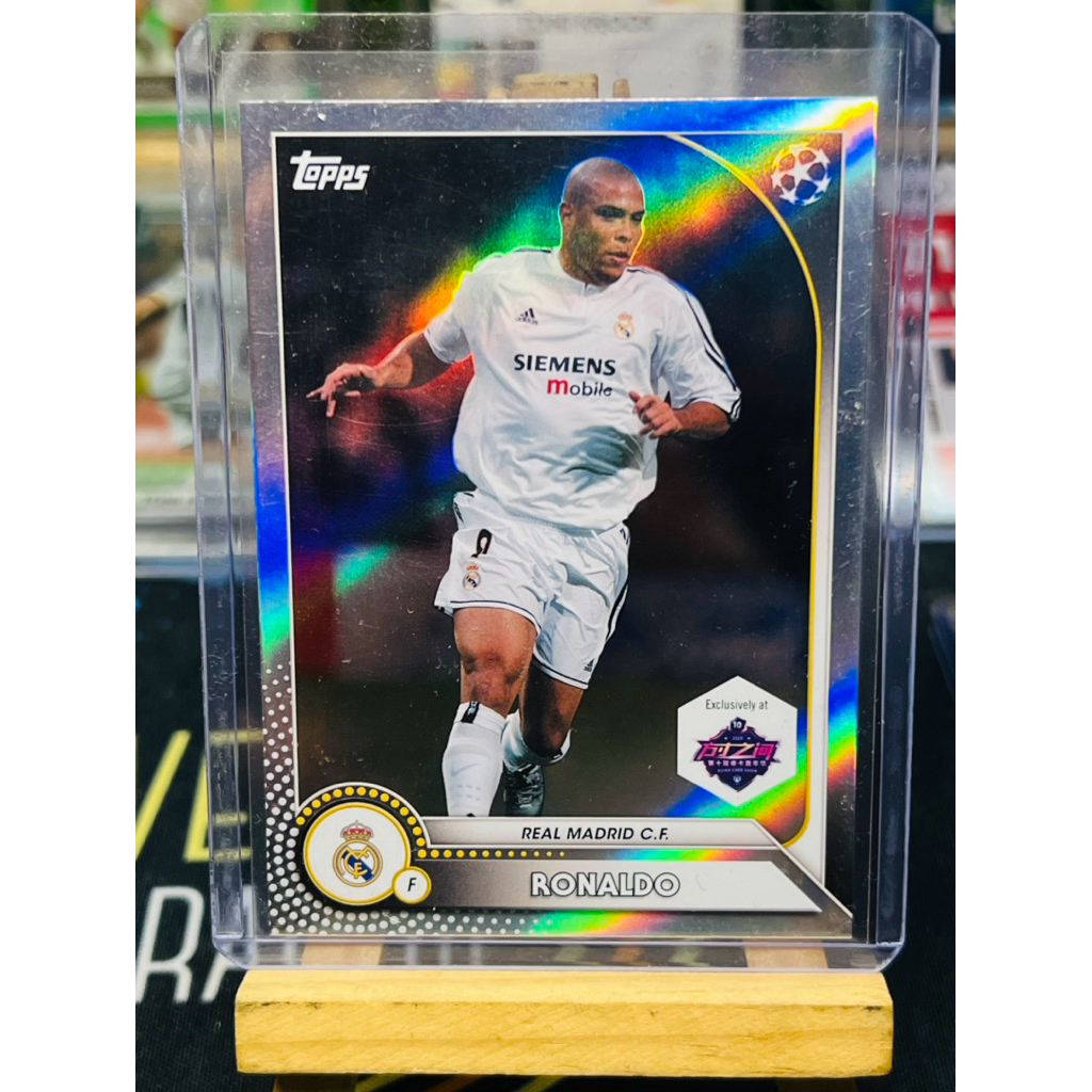 Thẻ bóng đá Ronaldo de Lima Real Madrid Topps Shanghai Ruika Card Show 2025