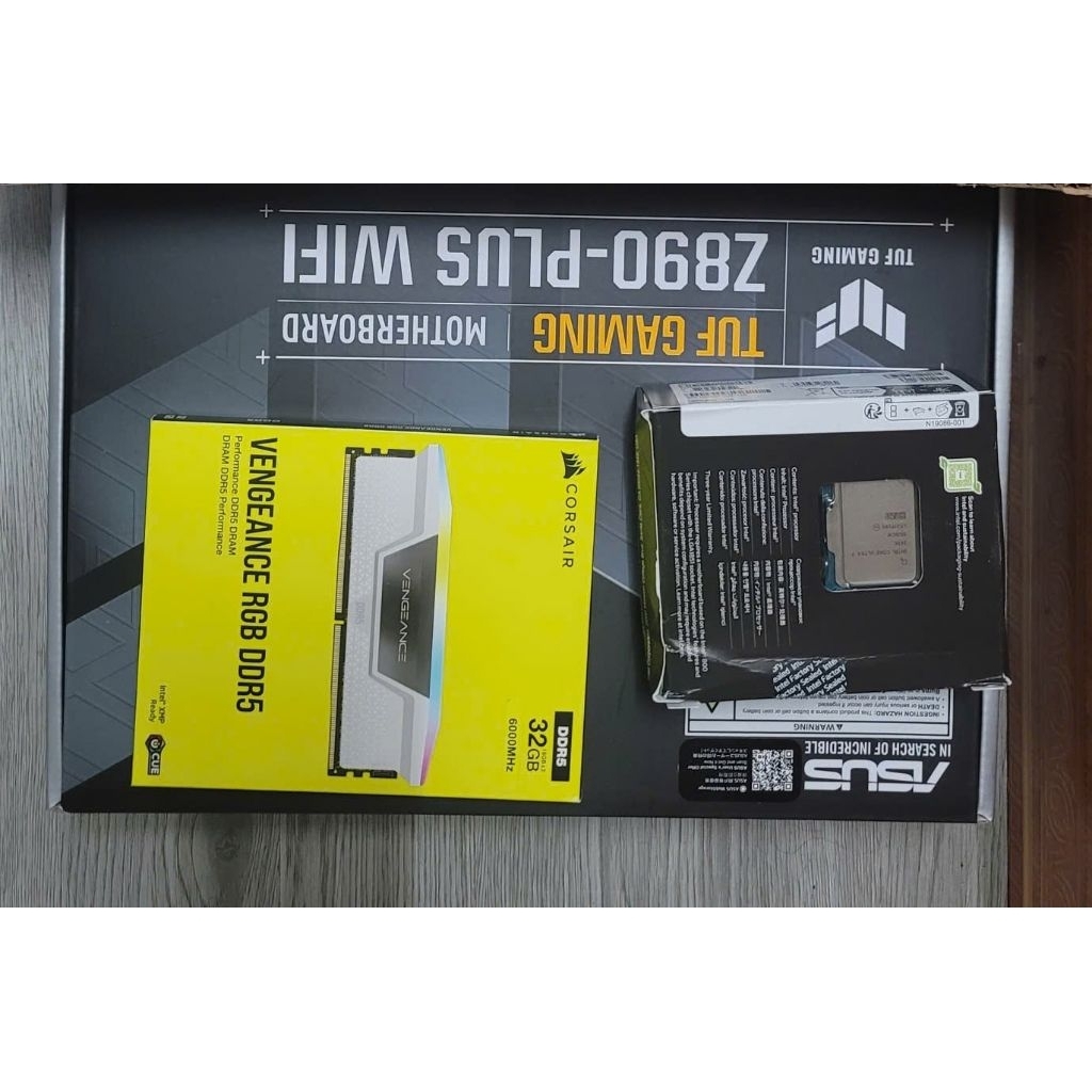 Combo Corsair DDR5 32Gb 6400 CL36, CPU Ultra7 265kf, Asus Tuf Z890-plus wifi