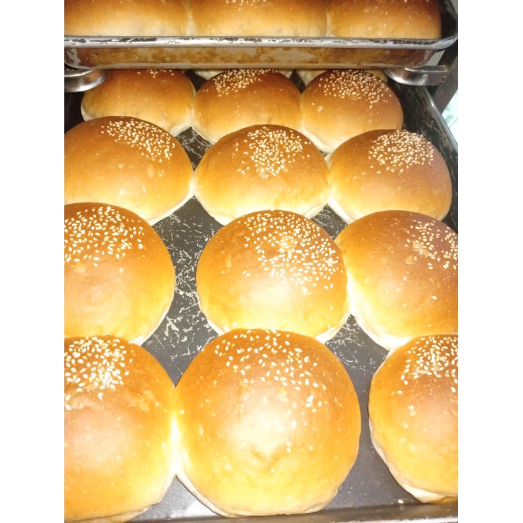 30 Vỏ HAMBURGER đóng hộp từng cái dùng ăn không, kẹp nhân, chấm sốt hay chấm sữa đều ngon