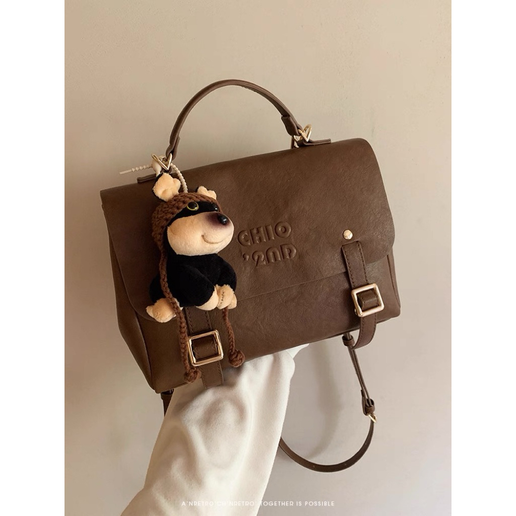 {𝑨𝒖𝒕𝒉}(𝑺𝒂̆̉𝒏𝑺𝒉𝒊𝒑) Balo 𝐂𝐇𝐈𝐎’𝟐𝐍𝐃 da PU kèm charm (CD1741)
