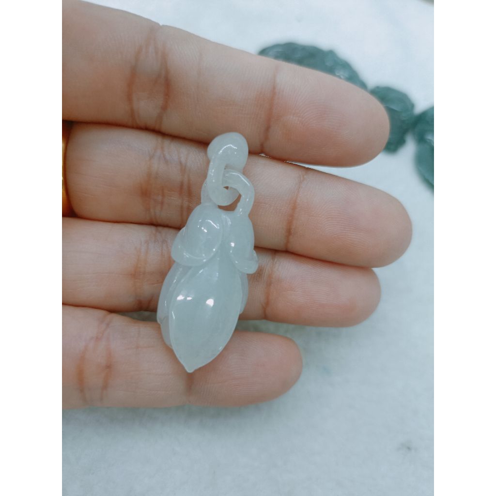 ngọc tupA phỉ thúy Myanmar.