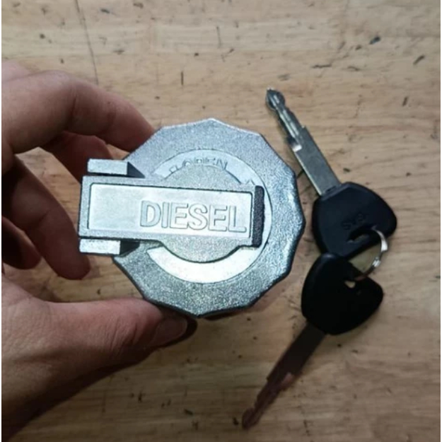 nắp bình dầu ISUZU QKR, QKR 230,QKR 270