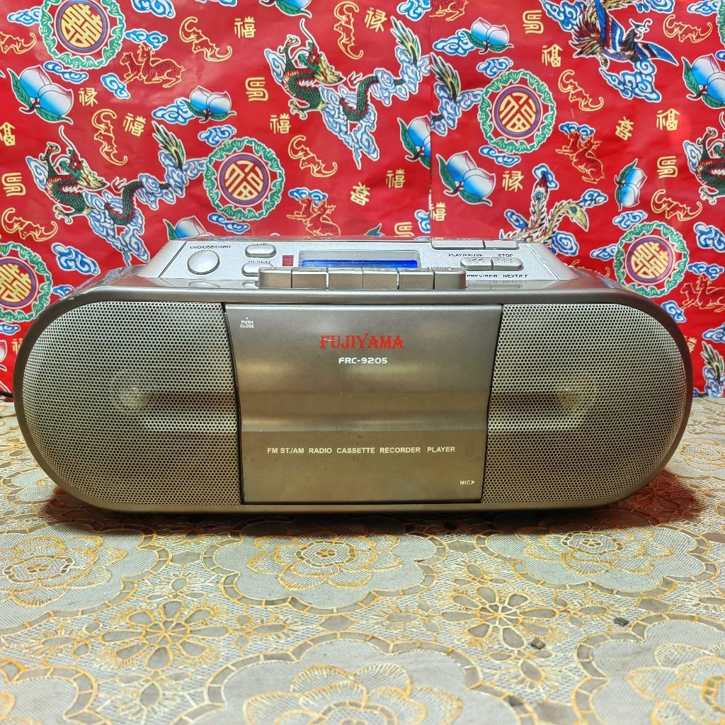 Đài cũ Cassette/đĩa CD VCD DVD/USB FUJIYAMA FRC-9205/Điện 220v