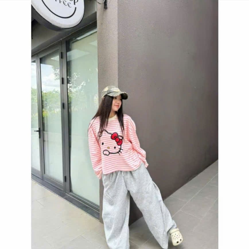 Áo Thun Tay Dài Boxy Logo Hello kitty Áo Longsleev Unisex Kitty Face Chất Thun Dày Dặn Form Rộng Nam Nữ Mặc Được | BigBuy360 - bigbuy360.vn