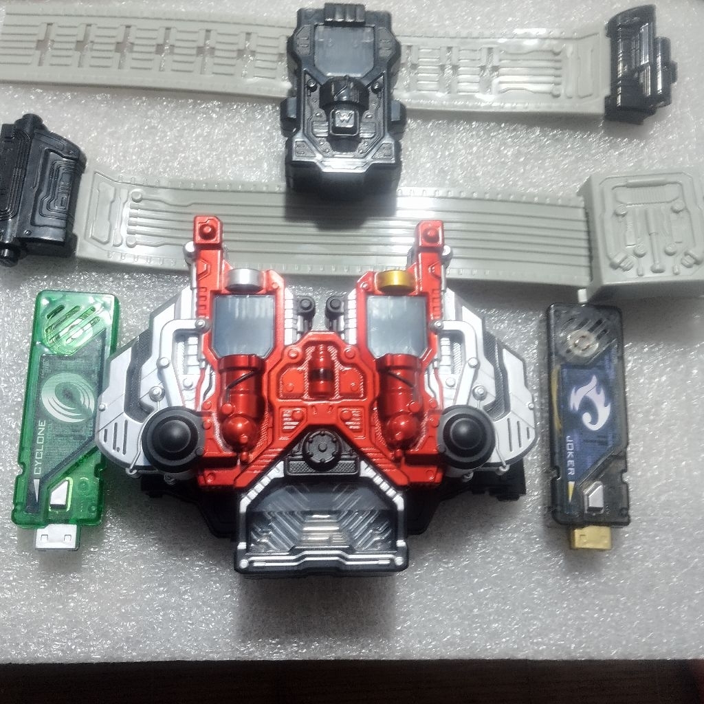 Thắt lưng Kamen Rider W (Double) + Cyclone Joker (Combo như hình)