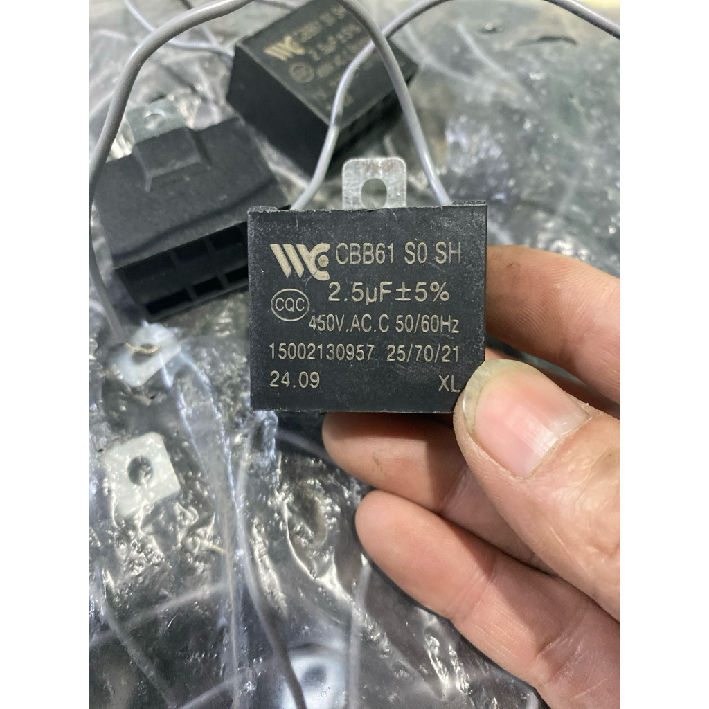 10 tụ quạt 2,5MF/400v(450v) [Dây xám tai bắt ốc]