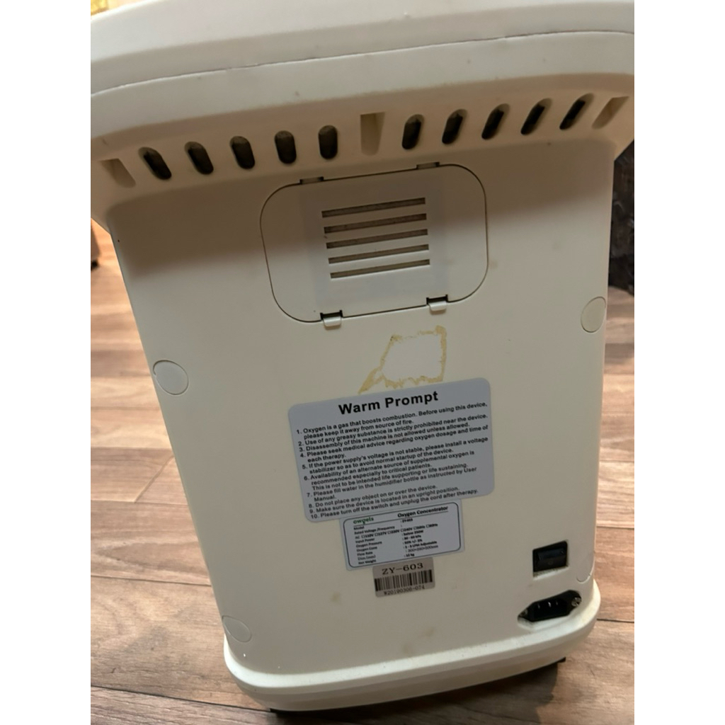 Máy tạo oxi gia đình Owgels 🎃ZY-603 đã qua sử dụng (80%) kèm ống thở và bầu khí dung