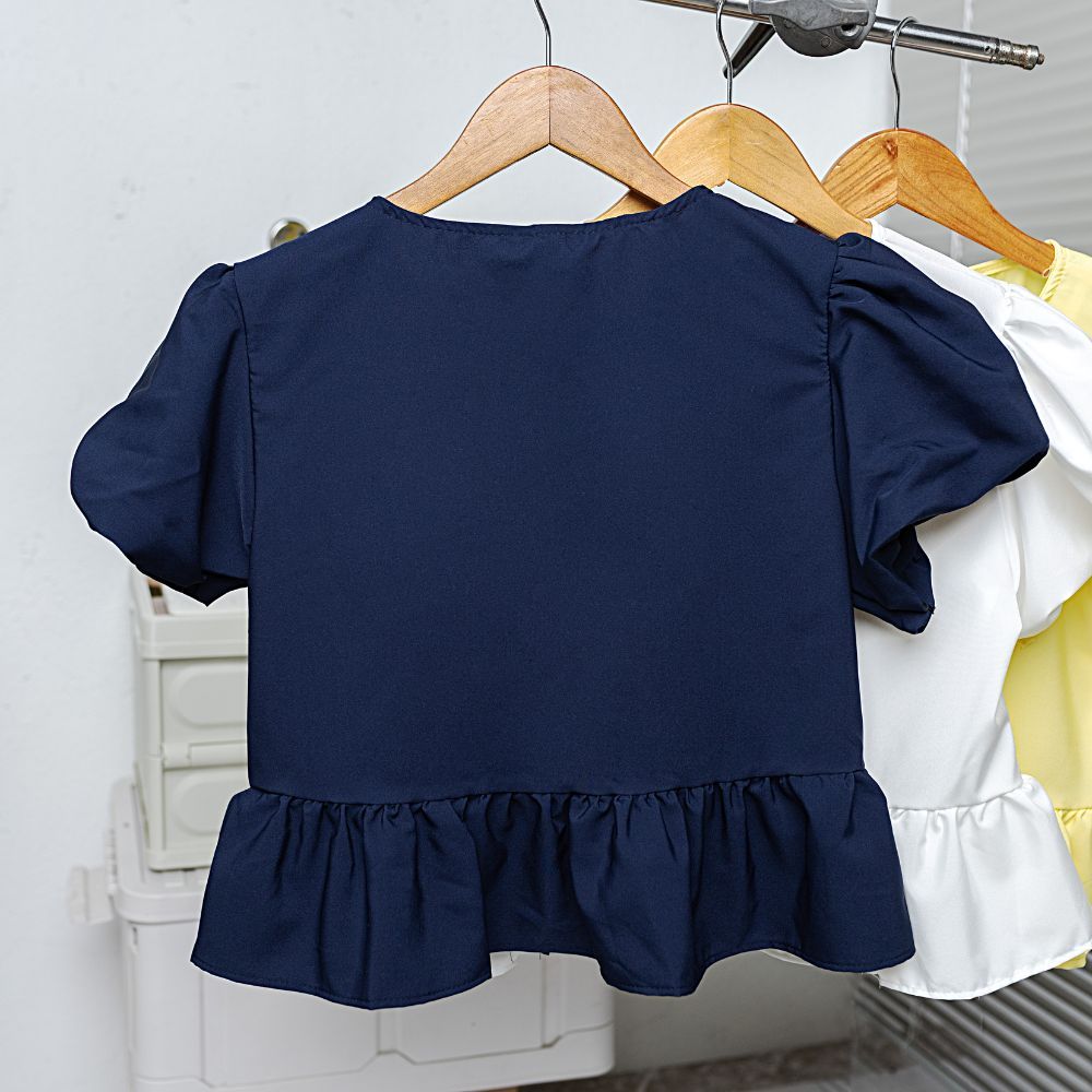 (Tặng kèm áo quây)Áo babydoll dáng ngắn , Áo croptop tay phồng thắt nơ tặng kèm áo hai dây trong MA209 | BigBuy360 - bigbuy360.vn