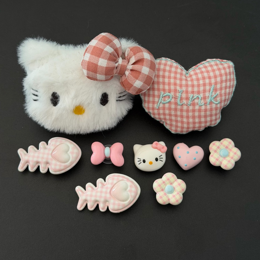 Gợi ý những mẫu charm gấu bông Hello Kitty đẹp và bán chạy trên thị trường