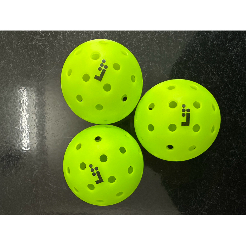 Bóng Thi Đấu Pickleball Life Time . LT48 pro