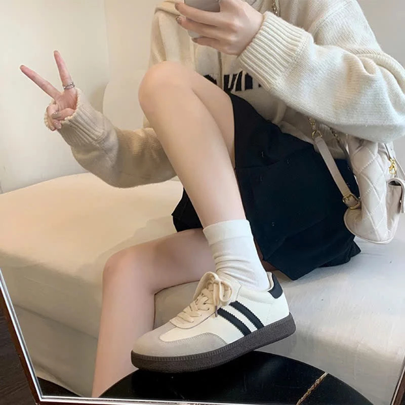 Giày nữ thời trang hai sọc siêu xinh, đơn giản tinh tế mã T724 mã 4611