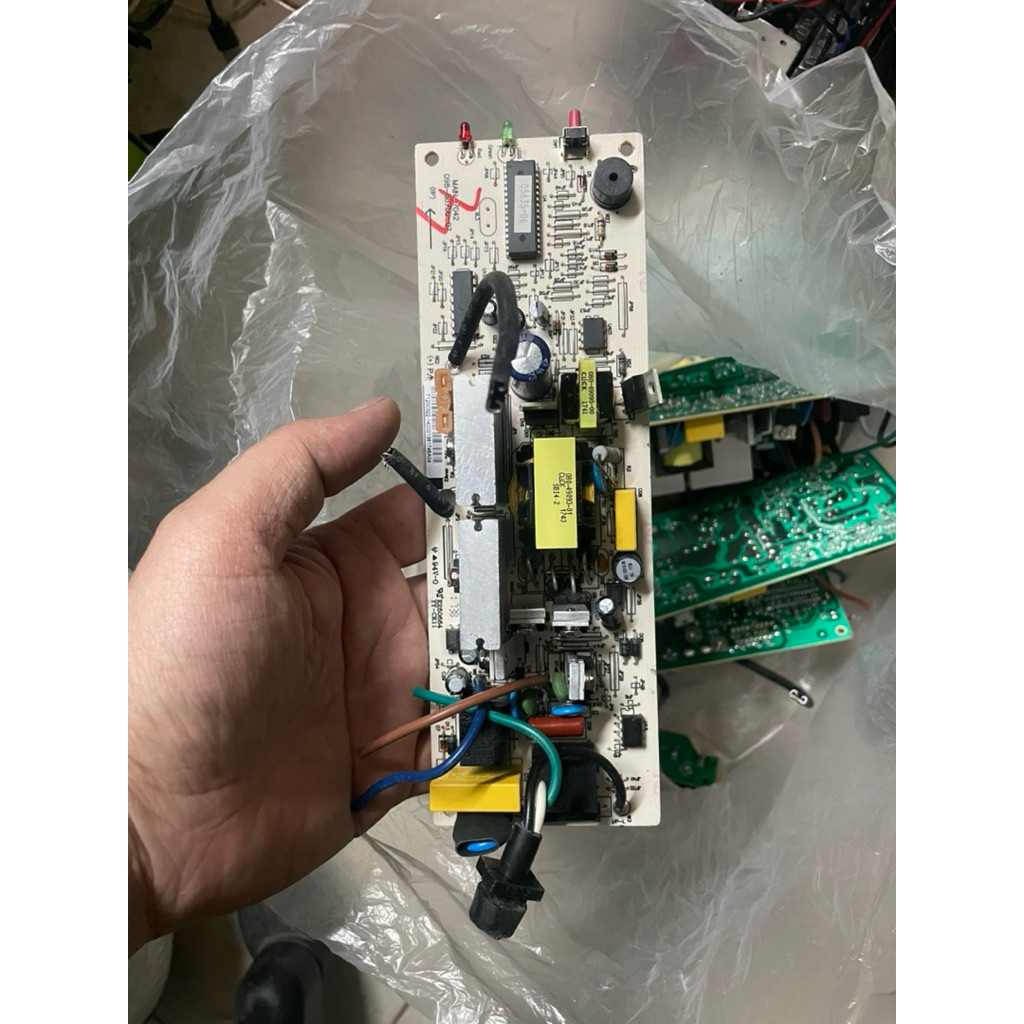 Mạch kích điện từ bình acquy 12V lên 220V công suất 500A