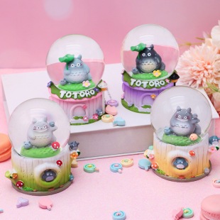 Quả cầu tuyết totoro gốc cây QCT3b có đèn
