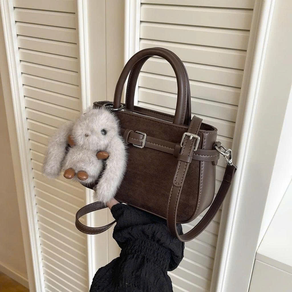 Túi đeo chéo nữ da lộn mềm, túi đeo vai tặng kèm thú bông thỏ siêu dễ thương phong cách Hàn Quốc  DK412 | BigBuy360 - bigbuy360.vn