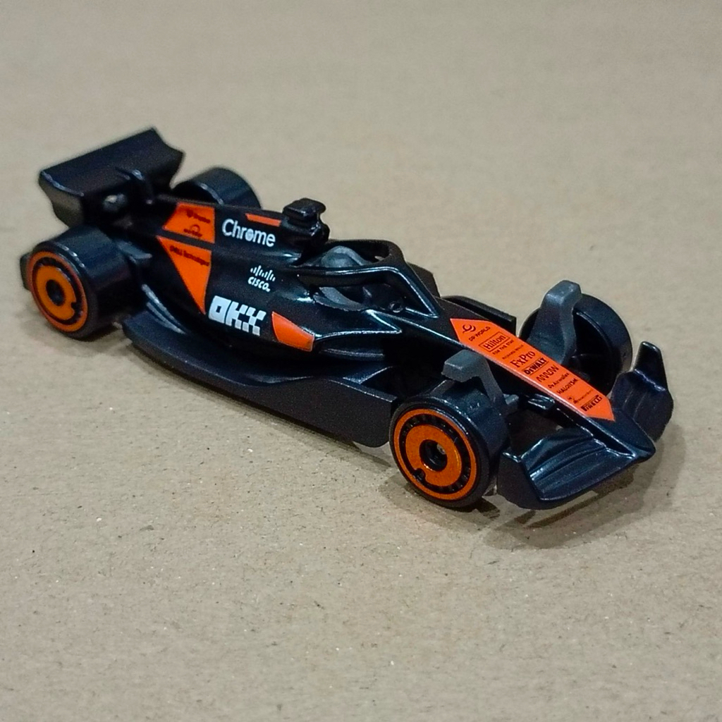 Xe Hot Wheels Formula F1 McLaren