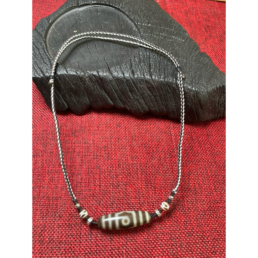 Dây chuyền Dzi 3 mắt Tây tạng mix charm bạc S925 chữ Vạn – kèm hạt Dzi tròn mai rùa