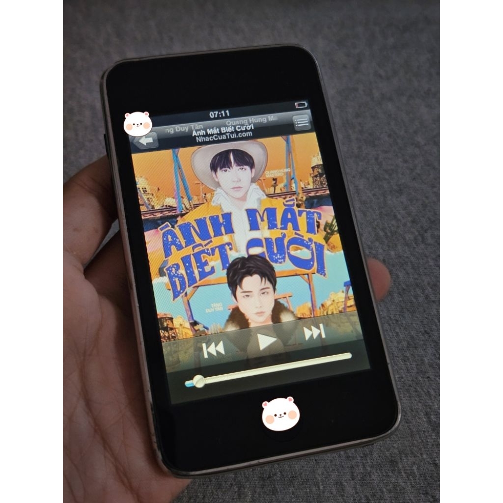 Máy nghe nhạc MP3 - Mp4 to uch đời thứ 2 cho ae