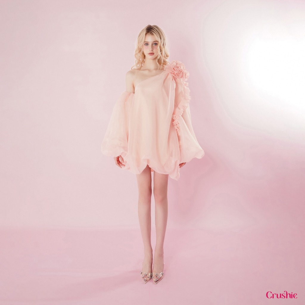 Váy đầm Crushie thiết kế vai chéo Organza đính kết hoa thủ công - Camellia Dress độc quyền Crushie