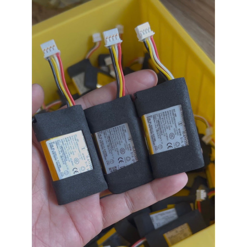 Linh kiện thay thế loa Clip 5. Thay pin loa clip 5 clip 4 . clip 3 . clip 2