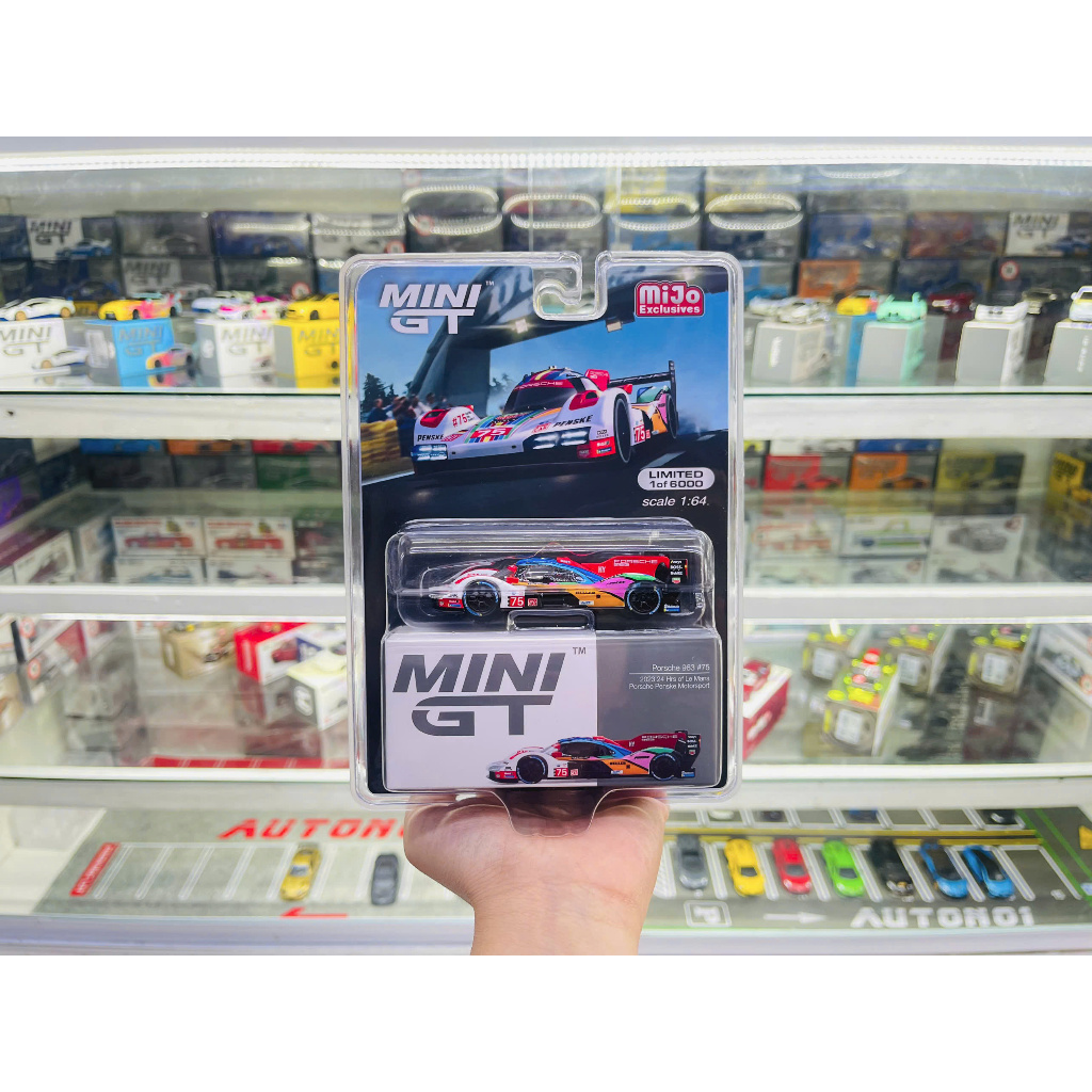Mô hình xe Porsche 963 #75 Porsche Penske Motorsport 2023 24 Hrs of Le Mans bản card tỉ lệ 1:64 Mini
