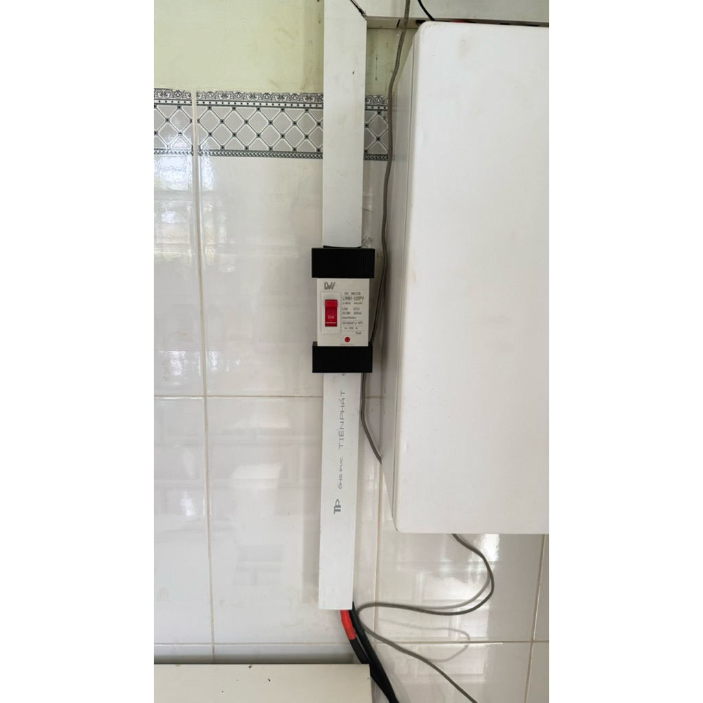 nắp che CB pin lưu trữ 125Ah.chiều ngang CB 65mm.(1 cặp)