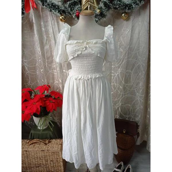 BBSTORE'S NEW TAG - Đầm trắng tay bồng ngực chun bymo - SIZE S