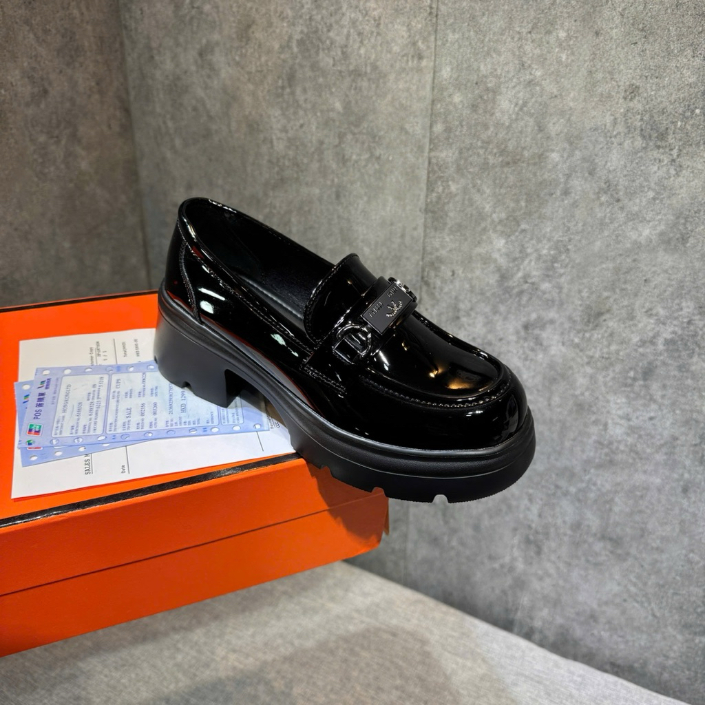 Giày Loafer Da Bóng Đế Cao 6cm, Mũi Tròn Sang Trọng, Đi Học Đi Làm – Loafer Nữ Đen Hot Trend