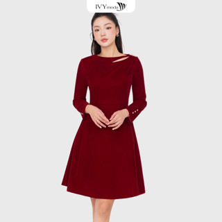  Đầm nhung đỏ dáng A xếp lệch vai độc đáo Đầm dạo phố nữ IVY moda MS 48T0291 