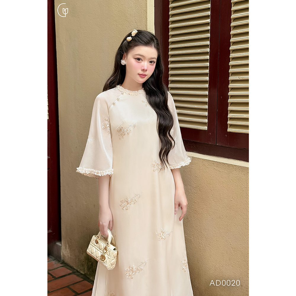 Áo dài cách tân tết nữ Giian dáng suông 4 tà, hoa nhí thêu thủ công cao cấp, thiết kế cổ tròn phối ngọc cách điệu AD0020 | BigBuy360 - bigbuy360.vn