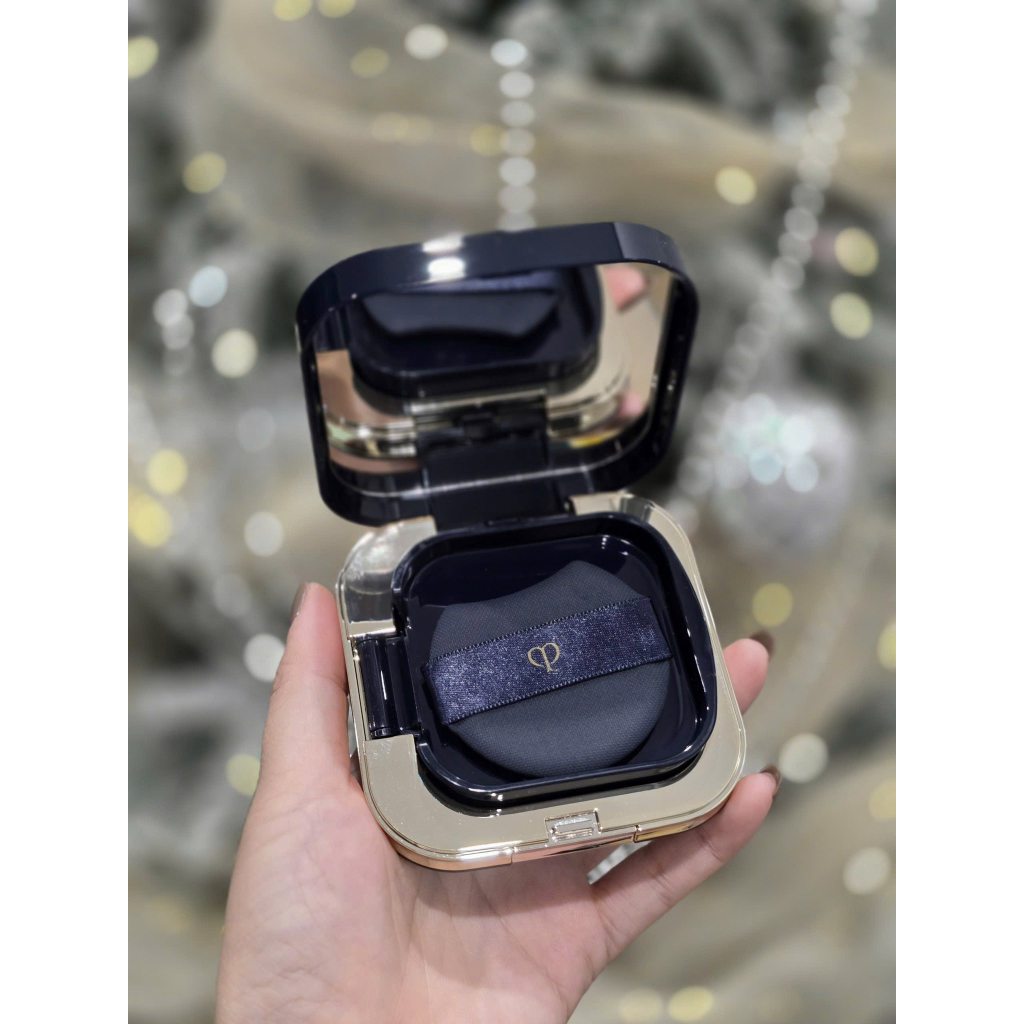 Cle de Peau RADIANT CUSHION FOUNDATION NATURAL