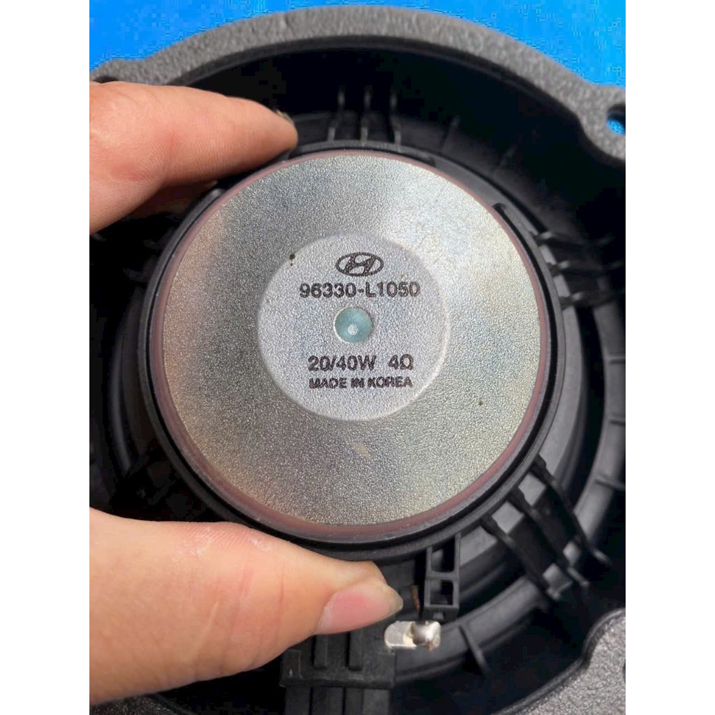 2 cái loa cánh huyndai.zize 16cm hàng tháo xe Santafe