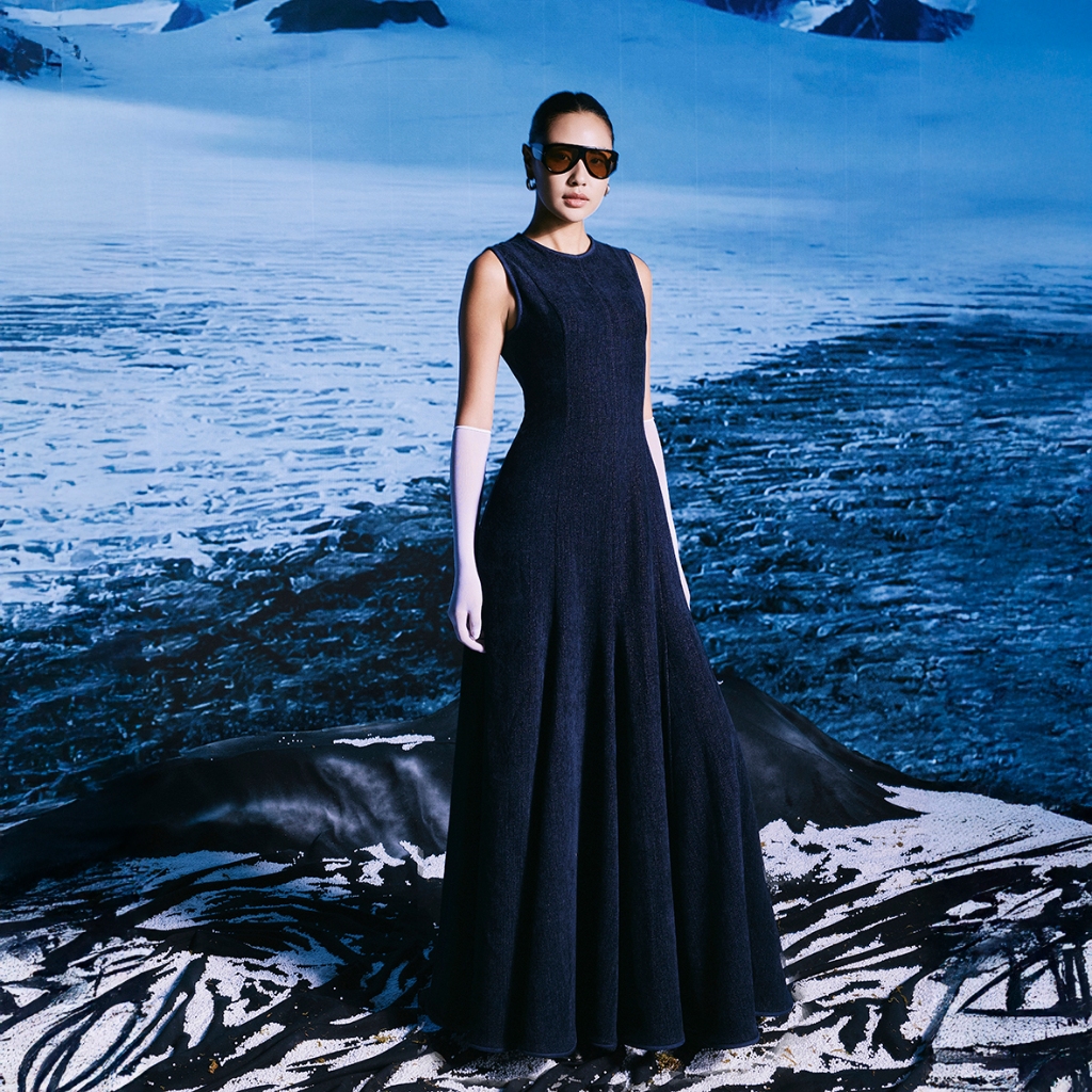 REINA - Venezia Embellished Velvet Gown
