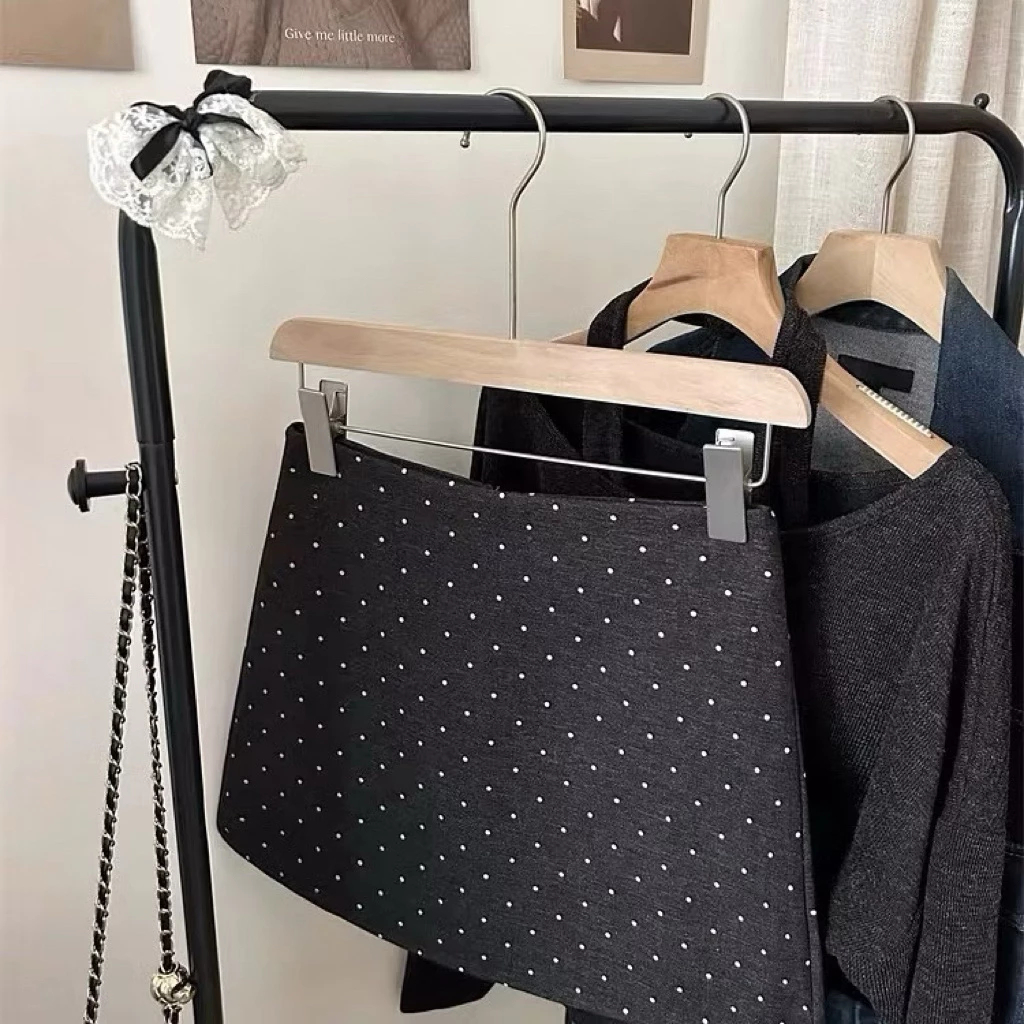 [NEW]Chân Váy Chấm Bi Form A dáng Ngắn chất dạ ép style Ulzzang có lót quần bảo hộ-4 màu siêu xinh | BigBuy360 - bigbuy360.vn