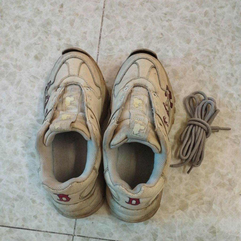 Pass giày MLB chân 23 cm