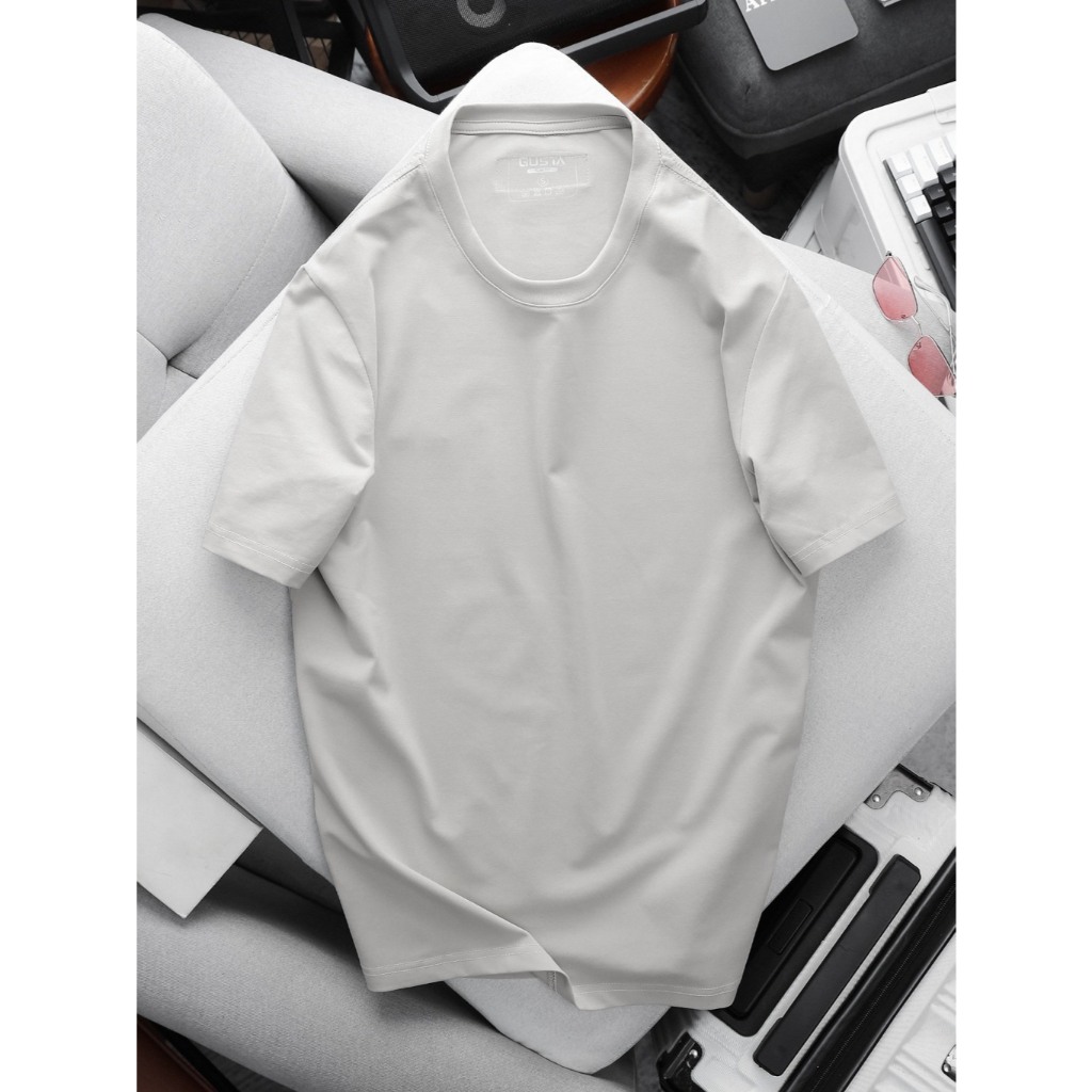Áo Thun Trơn Nam GUSTA Cổ Tròn Chất Liệu 98% Cotton Dáng Slimfit Co Giãn Thoáng Mát Nhiều Màu AT04