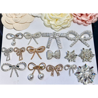 tag trâm cài áo nơ kim loại lấp lánh nhiều mẫu