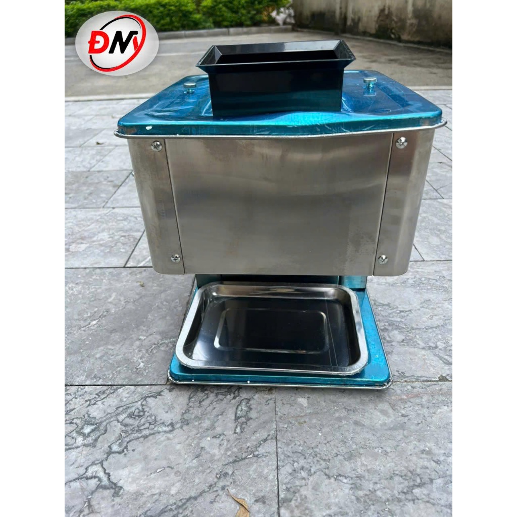 Máy thái thịt tươi sống, thái thịt chín, xúc xích,giò chả,... dao rời bánh răng sắt