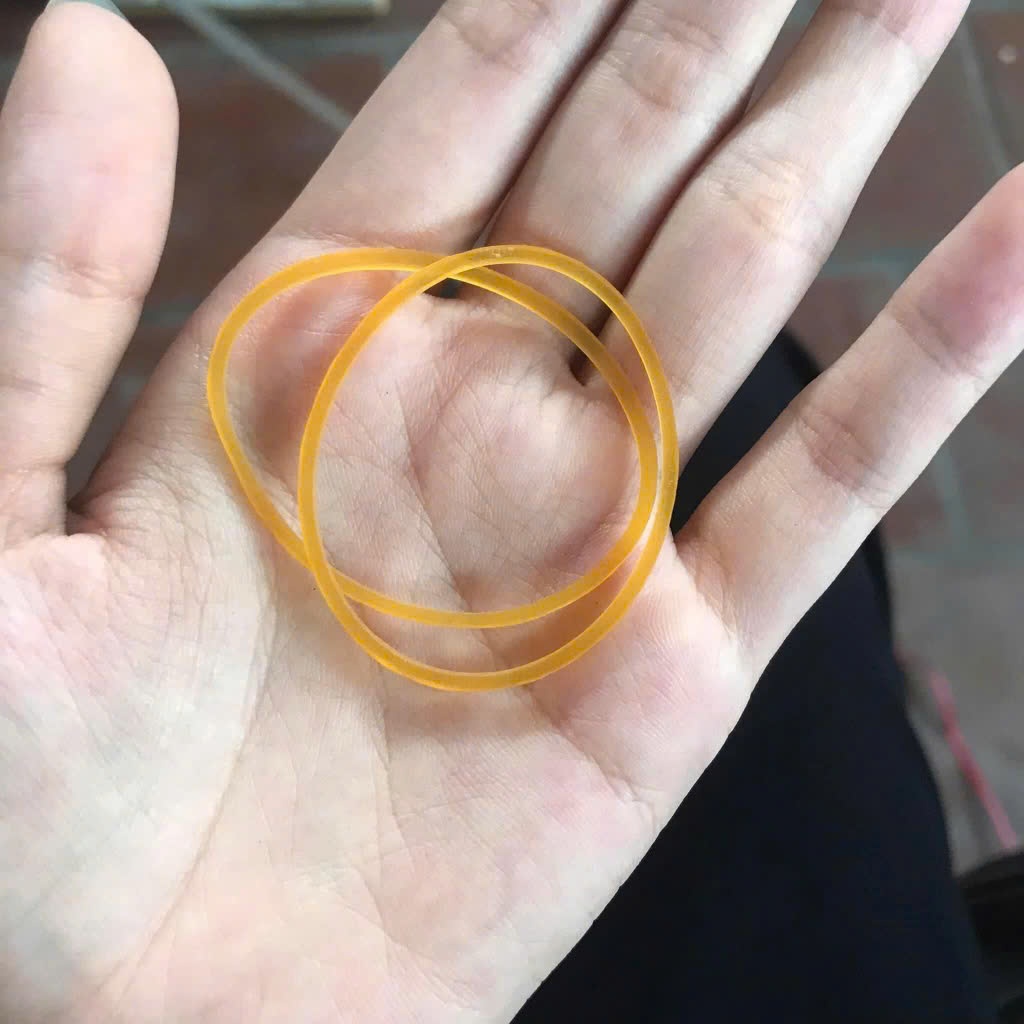 HÀNG TẶNG KÈM KHÔNG BÁN Chun Nịt Vàng Buộc Tiền, Buộc Đồ ....