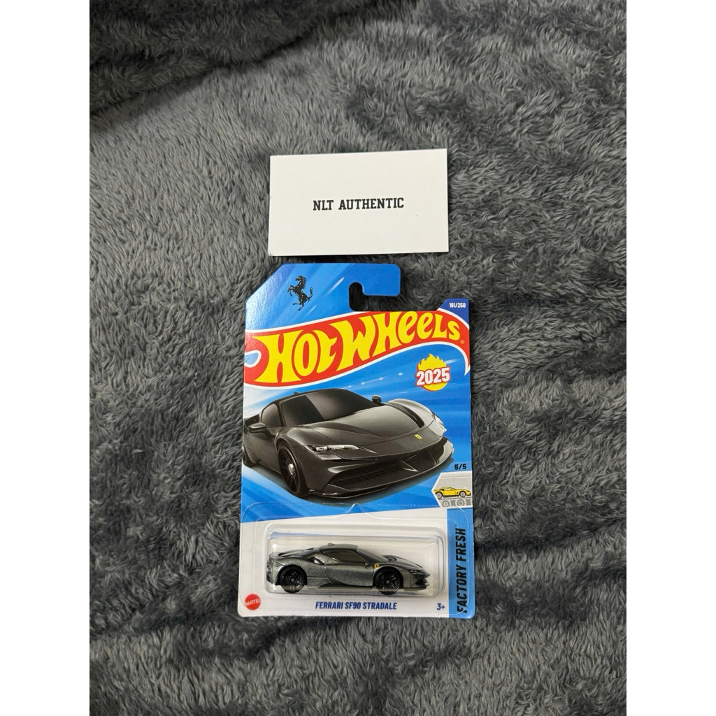 Xe Hot Wheels FERRARI SF90 STRADALE Xám